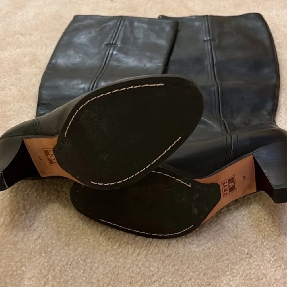 Brand new never worn frye boots - Picture 3 of 5